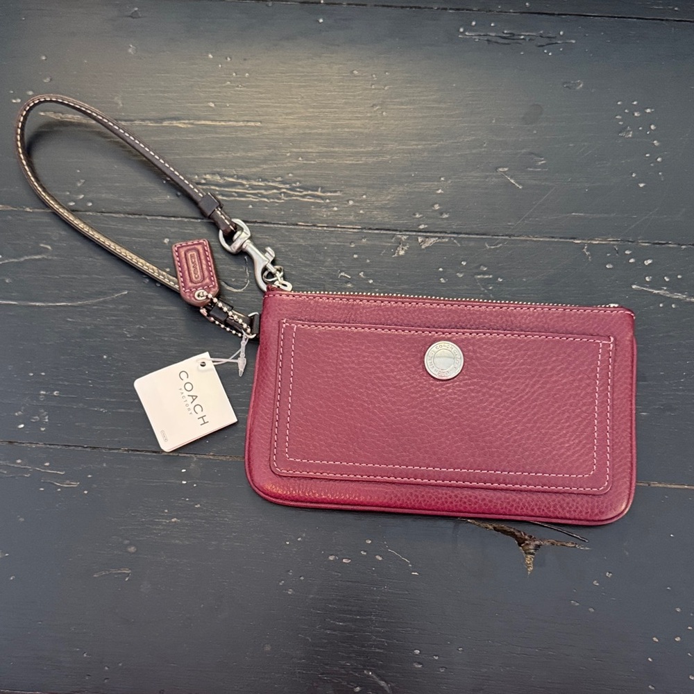 Coach Mulberry Leather Wristlet NWT